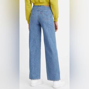 Brand New Levi’s High Waisted Jeans
